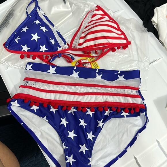 Women's USA Flag 4th Two Piece Swimsuit Sexy Bikini NWT Size M - Picture 3 of 4